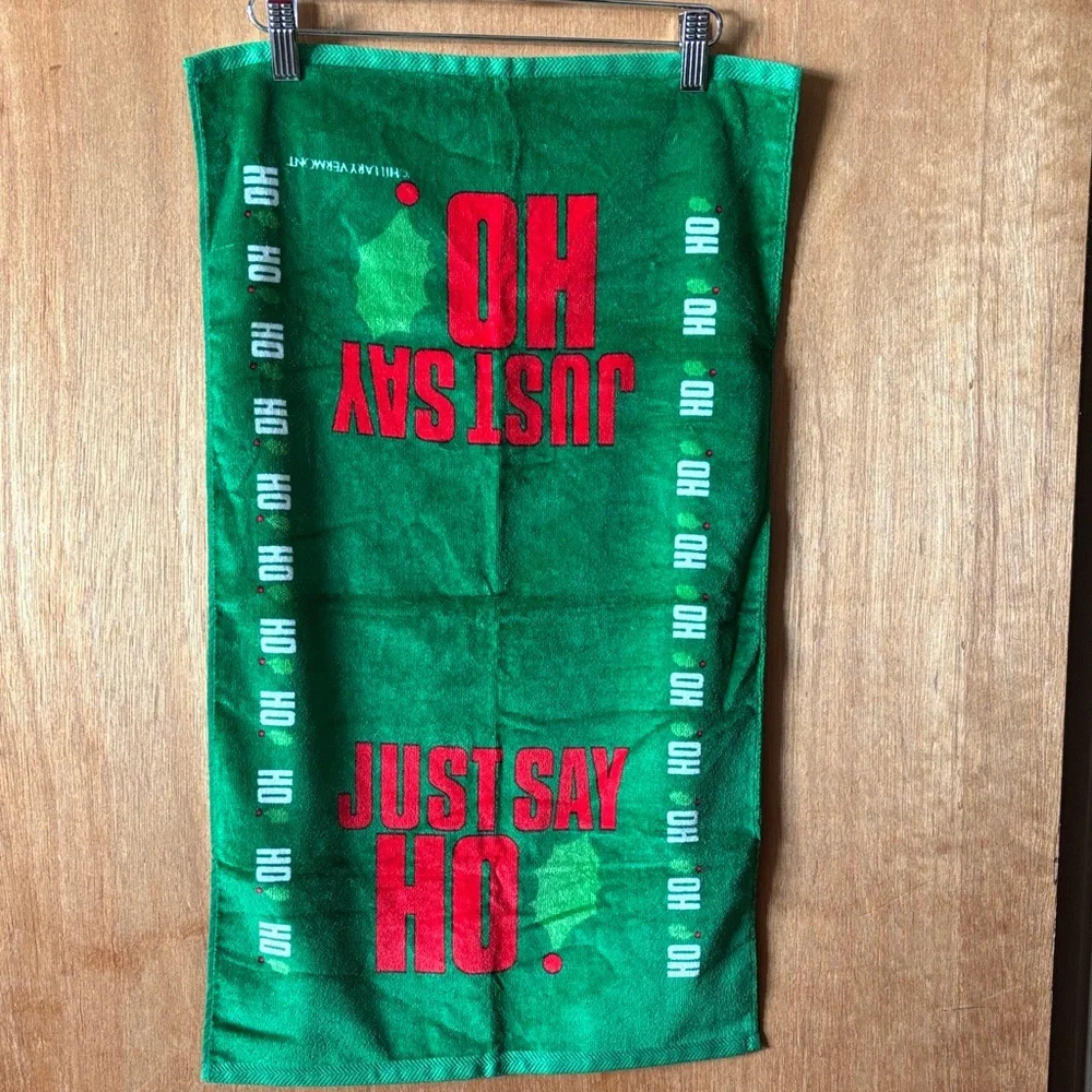 Holiday Christmas Hand/Kitchen towel, NWT